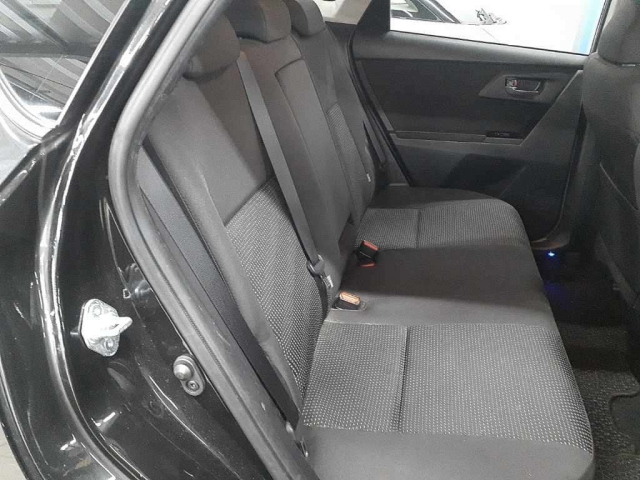 TOYOTA AURIS 2016