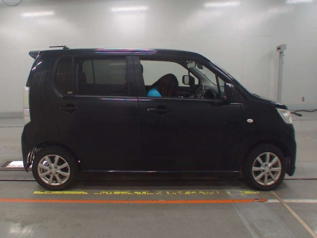 SUZUKI WAGON R 2012