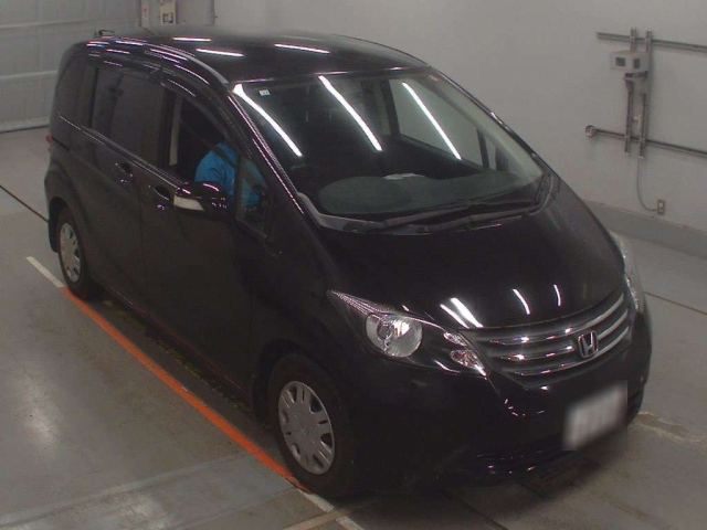 HONDA FREED 2010