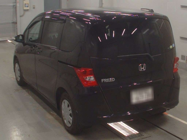HONDA FREED 2010