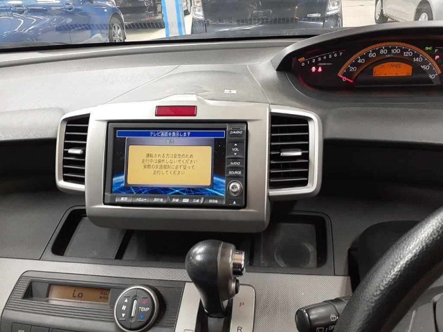 HONDA FREED 2010