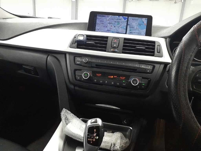 BMW 3 SERIES 2012