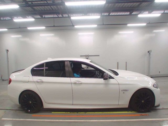 BMW 5 SERIES 2014