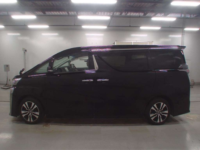 TOYOTA VELLFIRE 2020