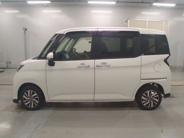 TOYOTA TANK 2020