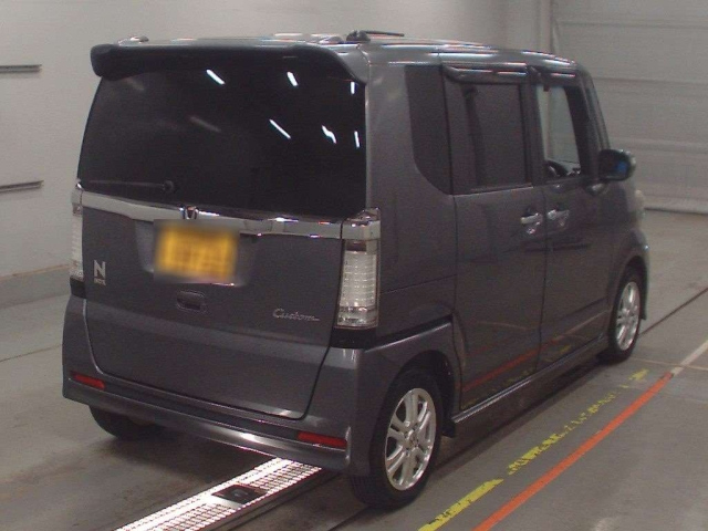 HONDA N BOX 2011