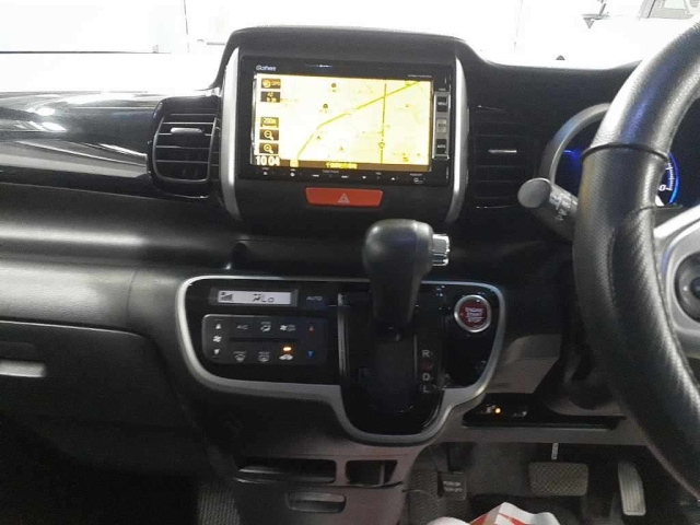 HONDA N BOX 2011