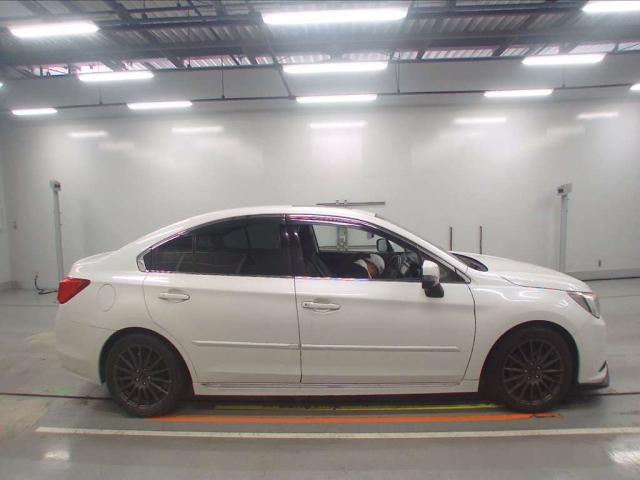 SUBARU LEGACY B4 2015