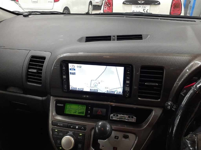 TOYOTA WISH 2008