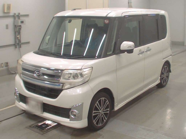 DAIHATSU TANTO 2014