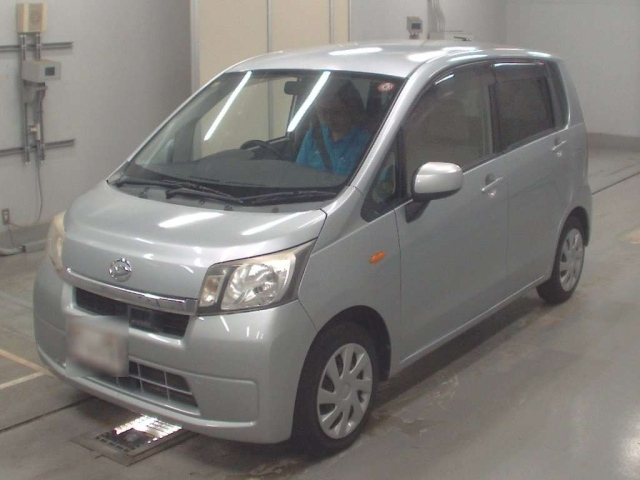 DAIHATSU MOVE 2014