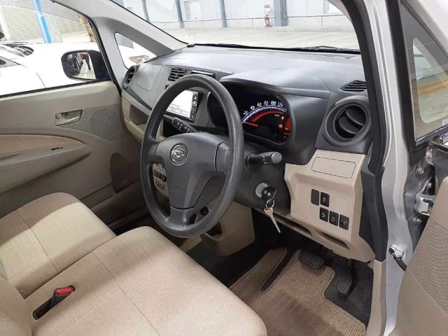 DAIHATSU MOVE 2014