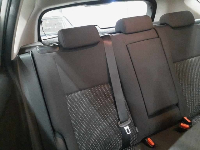 TOYOTA AURIS 2012