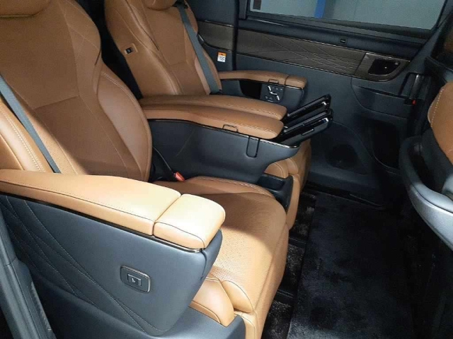 TOYOTA VELLFIRE 2023