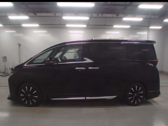 TOYOTA VELLFIRE 2023