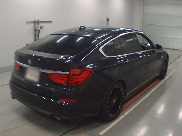 BMW 5 SERIES 2012