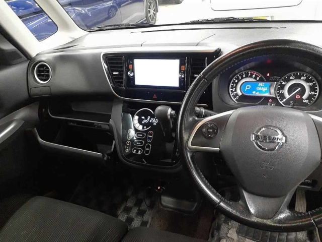 NISSAN DAYZ ROOX 2014
