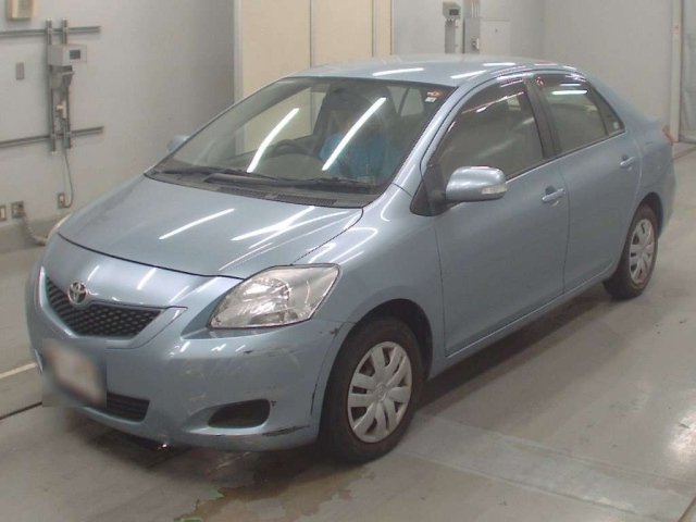 TOYOTA BELTA 2010