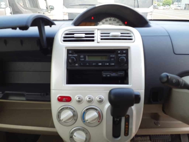 MITSUBISHI EK WAGON 2012