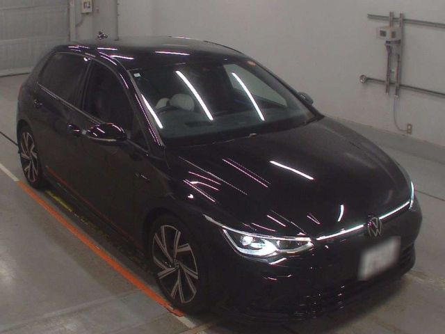 VOLKSWAGEN GOLF 2024
