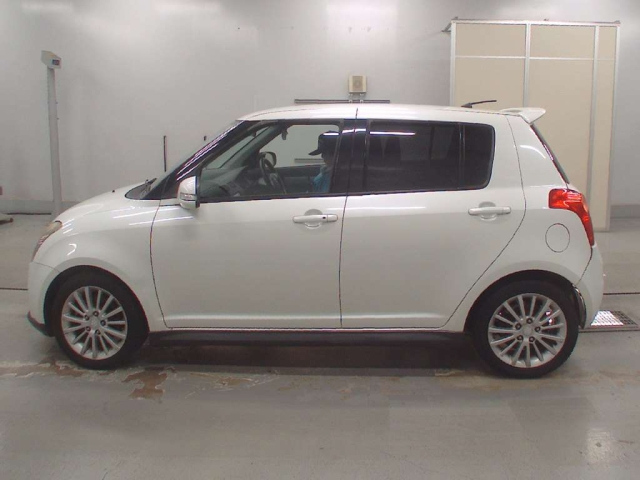 SUZUKI SWIFT 2009