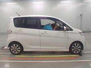MITSUBISHI EK CUSTOM 2015