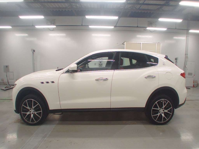 MASERATI LEVANTE 2018