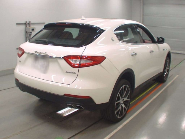 MASERATI LEVANTE 2018