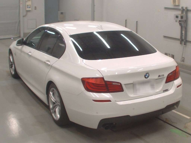 BMW 5 SERIES 2013