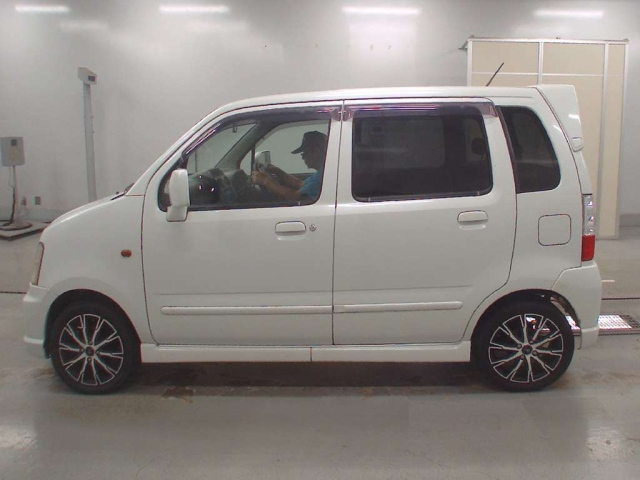 SUZUKI CHEVROLET MW 2010