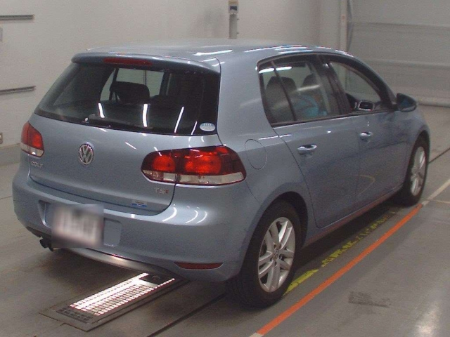 VOLKSWAGEN GOLF 2012