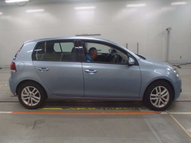 VOLKSWAGEN GOLF 2012