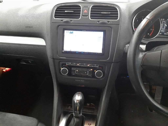VOLKSWAGEN GOLF 2012