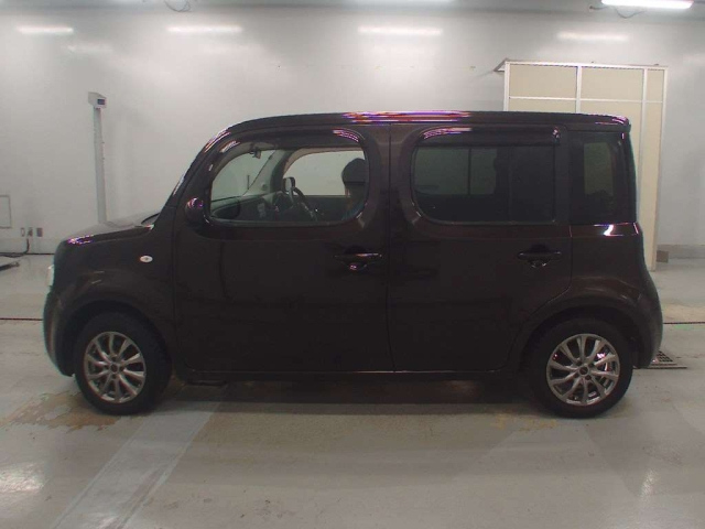 NISSAN CUBE 2017