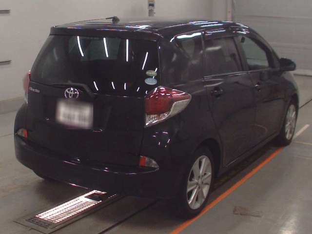 TOYOTA RACTIS 2014