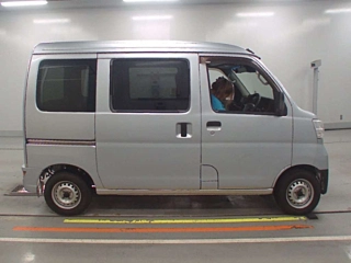 DAIHATSU HIJET VAN 2018