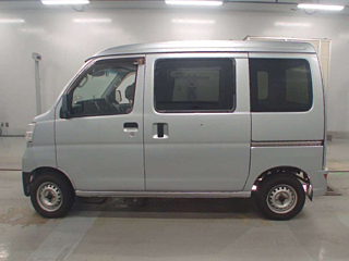 DAIHATSU HIJET VAN 2018