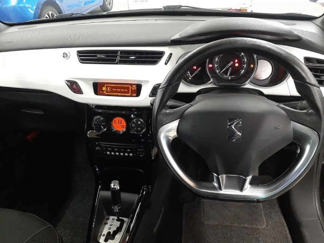 CITROEN DS3 2011