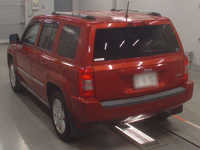 CHRYSLER JEEP PATRIOT 2011