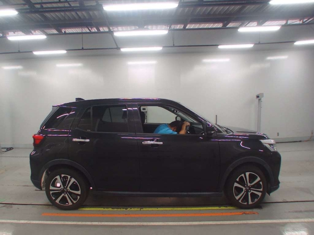 DAIHATSU ROCKY 2021