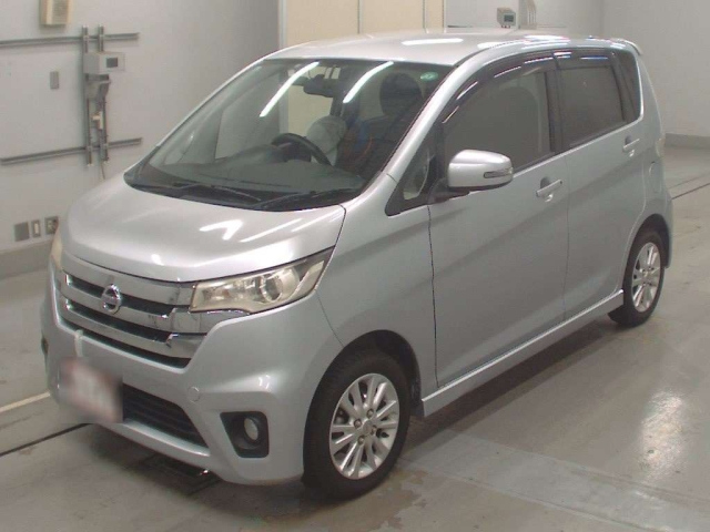NISSAN DAYZ 2013