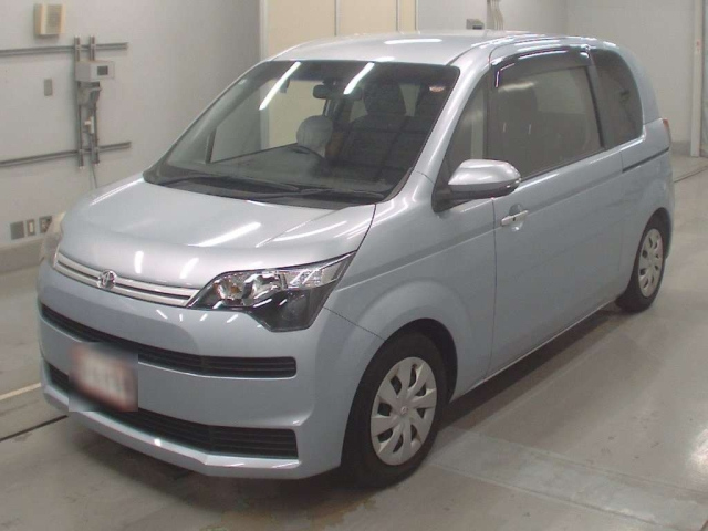 TOYOTA SPADE 2015