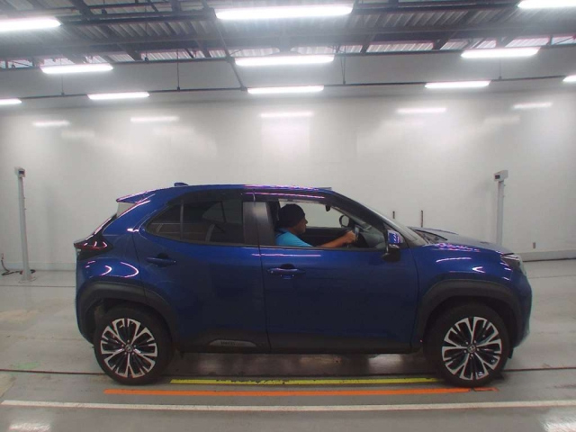 TOYOTA YARIS CROSS 2021