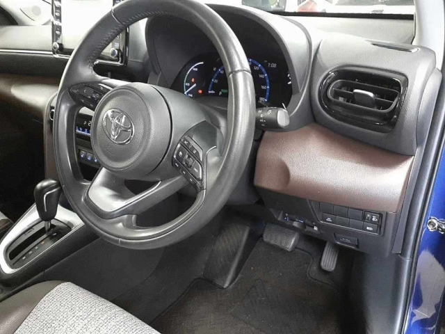 TOYOTA YARIS CROSS 2021