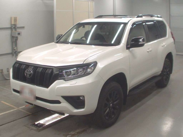 TOYOTA LAND CRUISER PRADO 2022