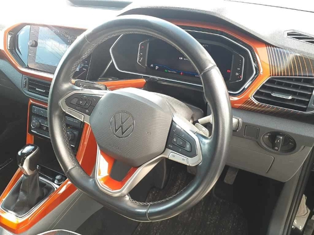 VOLKSWAGEN T-CROSS 2022