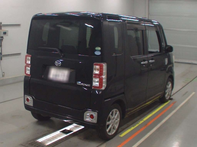 DAIHATSU WAKE 2017