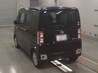 DAIHATSU WAKE 2017