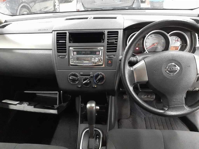 NISSAN TIIDA LATIO 2009
