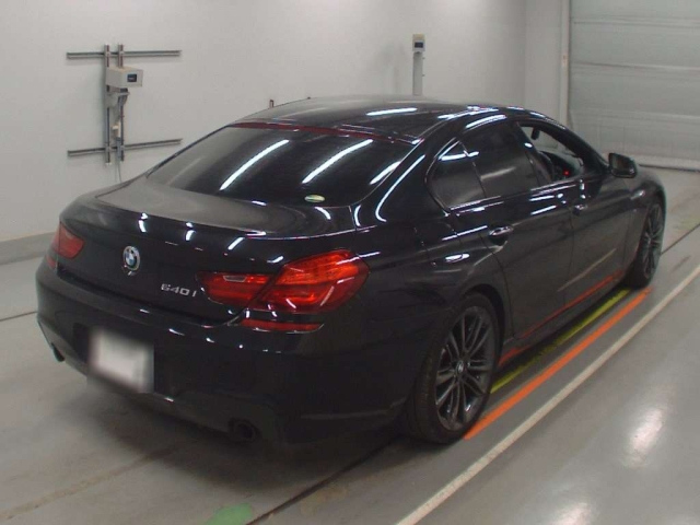 BMW 6 SERIES 2013